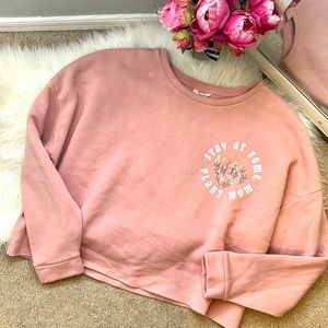 NWT Stay at home plant mom pink cropped sweatshirt